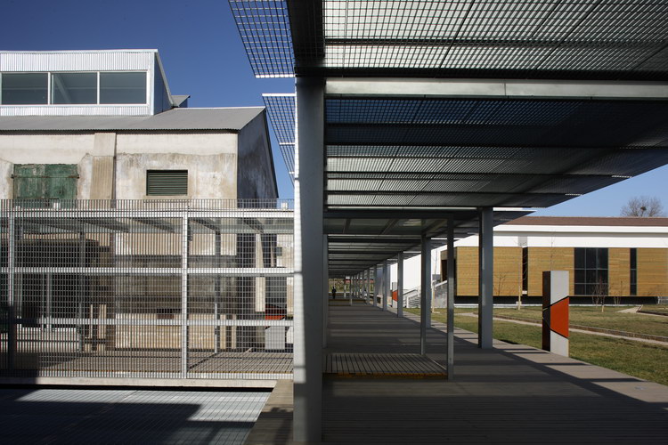 tangshan-urban-连廊与旧建筑 corridor and exsiting buildings_p1
